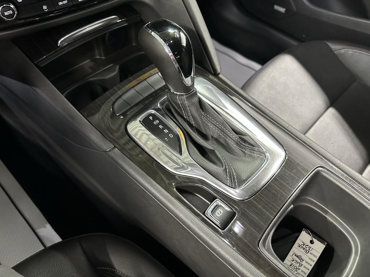 2018 Buick Regal 4dr Sdn Essence AWD Photo39