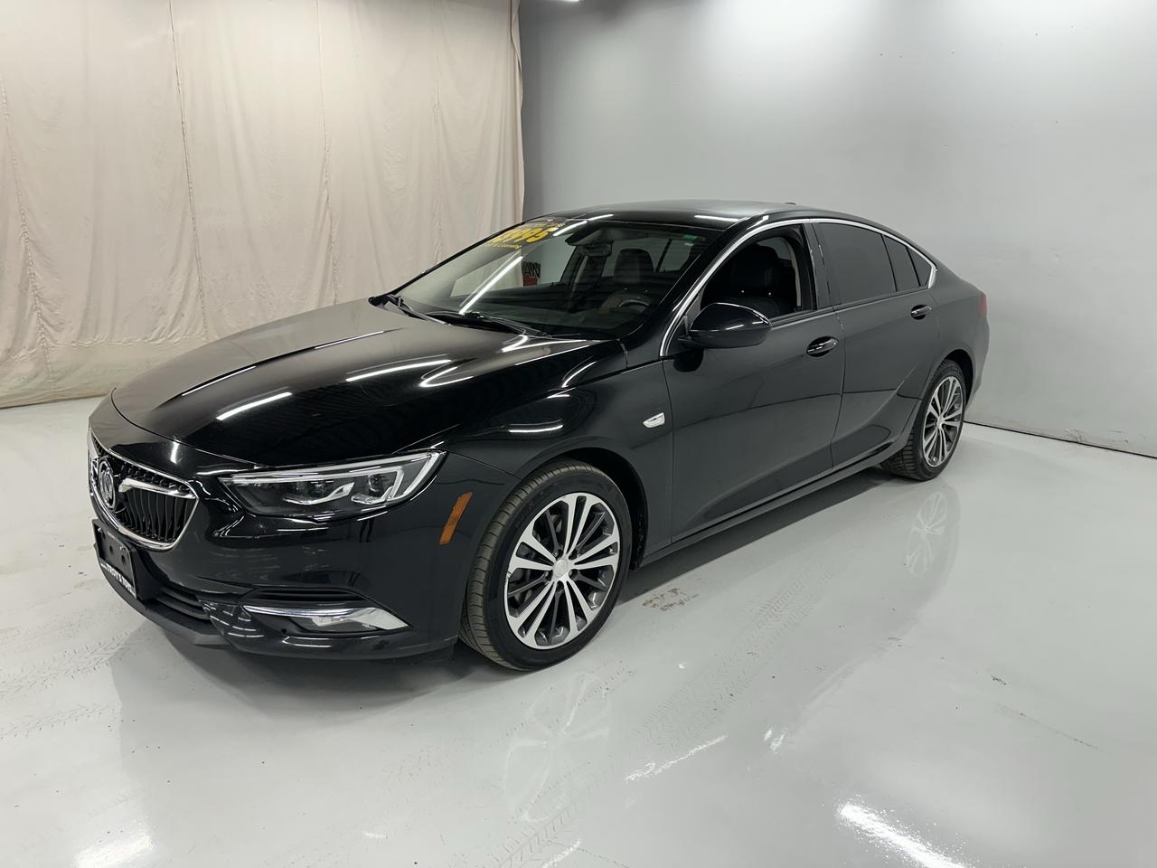 2018 Buick Regal 4dr Sdn Essence AWD Photo23