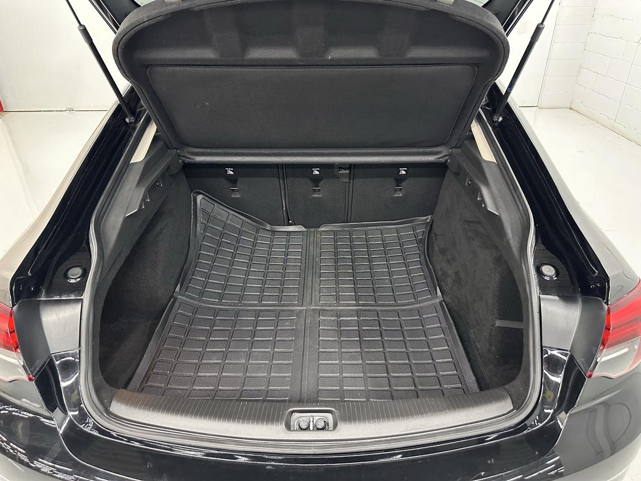 2018 Buick Regal 4dr Sdn Essence AWD Photo26