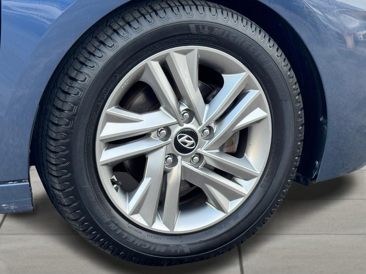 2019 Hyundai Elantra Preferred w/Sun & Safety Package Photo