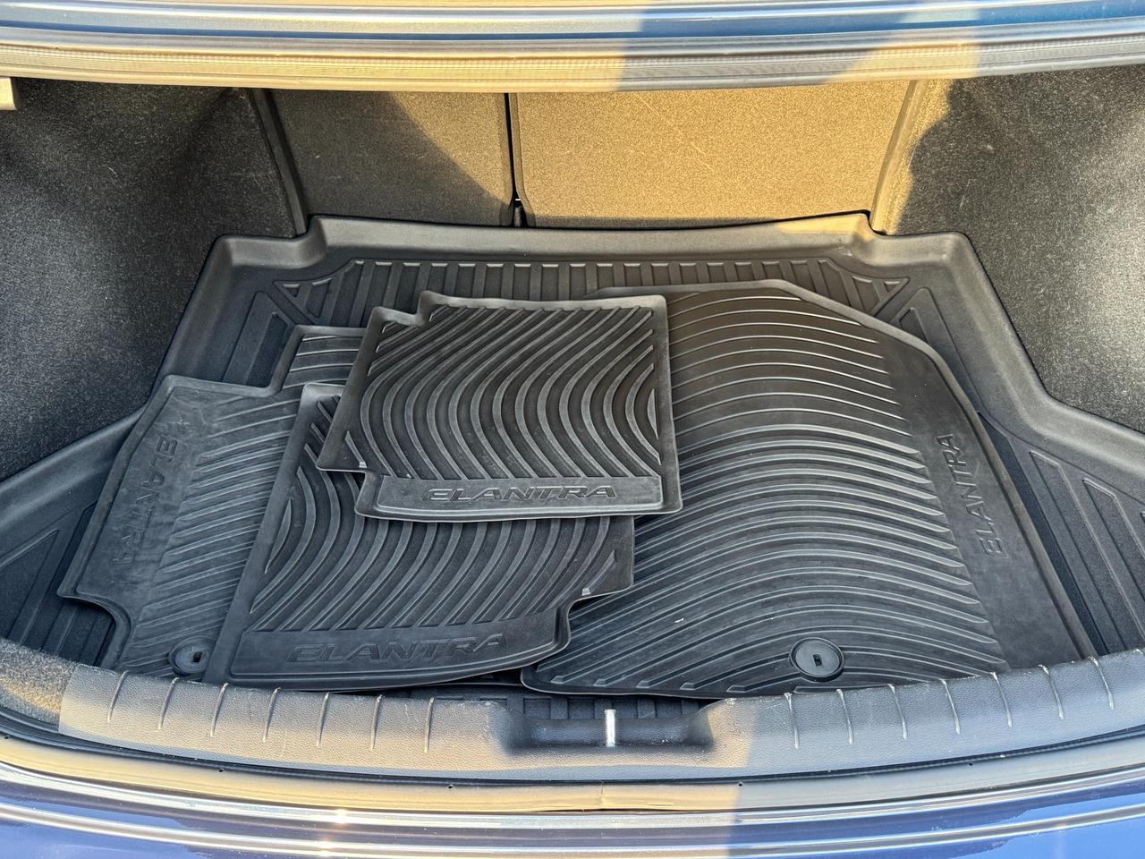 2019 Hyundai Elantra Preferred w/Sun & Safety Package Photo