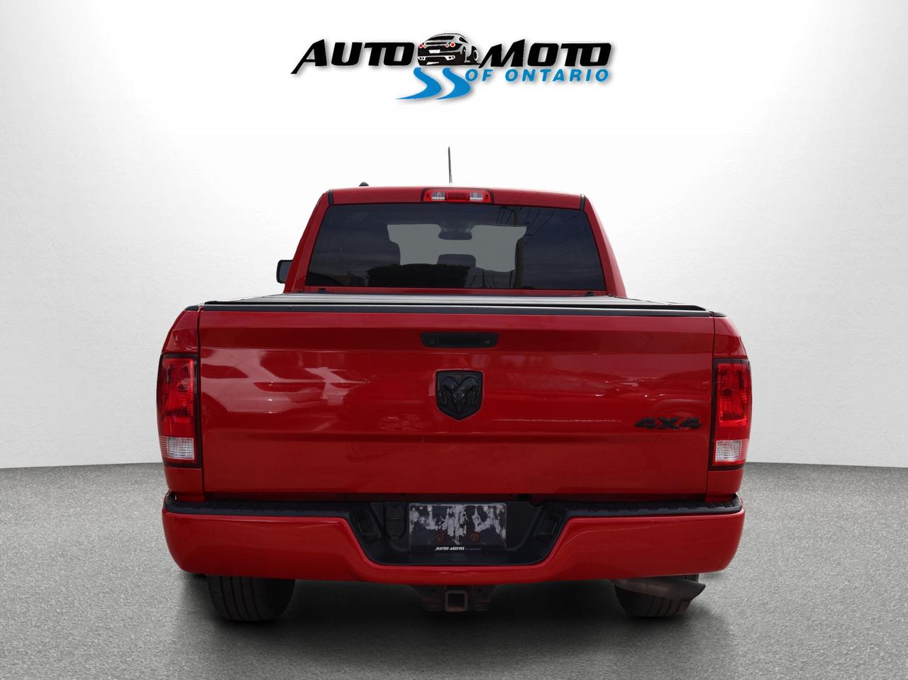 2018 RAM 1500 TRAEDSMAN *ACCIDENT FREE*1 OWNER* 4WD CAMERA BLUETOOTH CRUISE ALLOYS Photo
