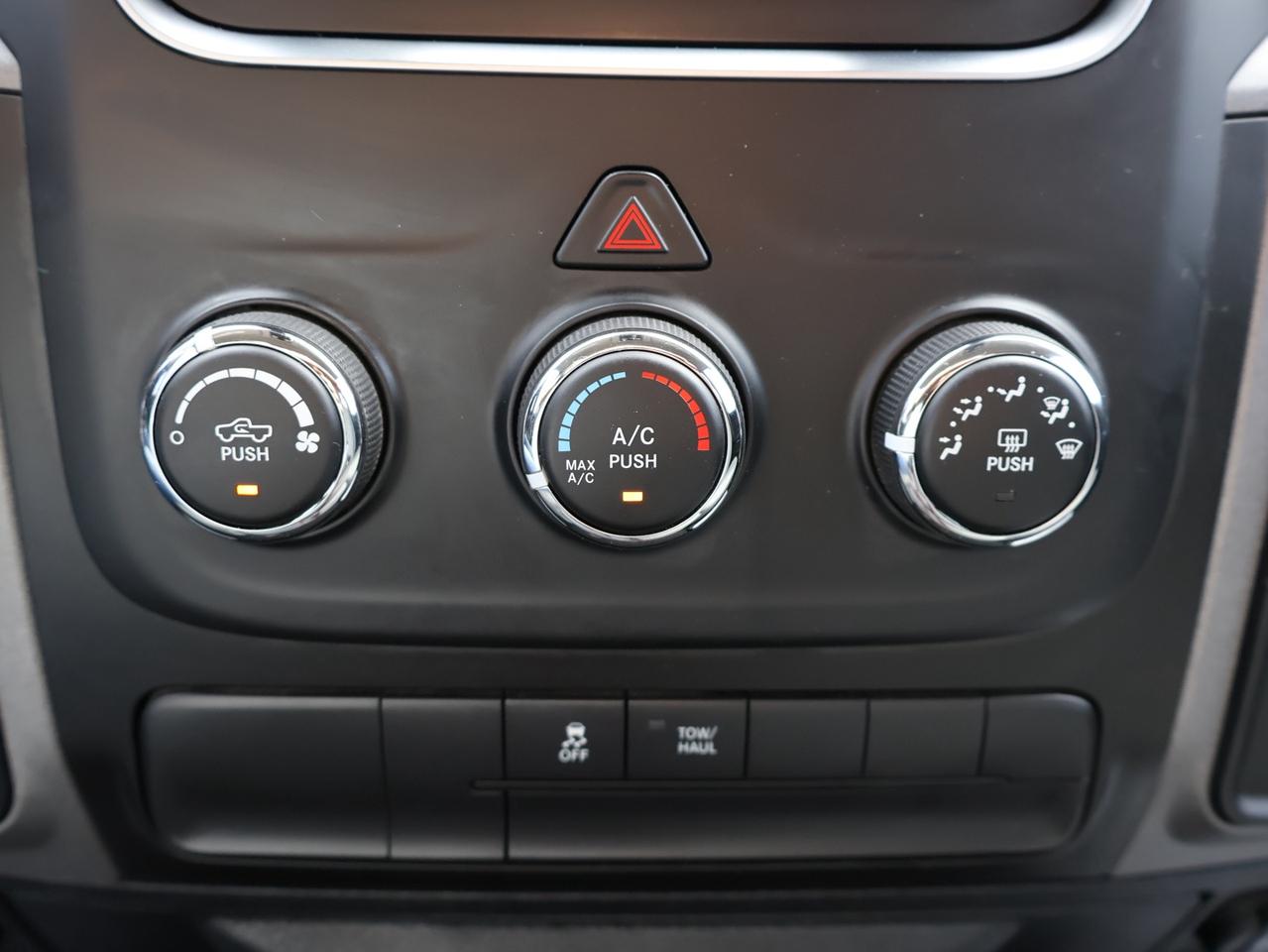 2018 RAM 1500 TRAEDSMAN *ACCIDENT FREE*1 OWNER* 4WD CAMERA BLUETOOTH CRUISE ALLOYS Photo