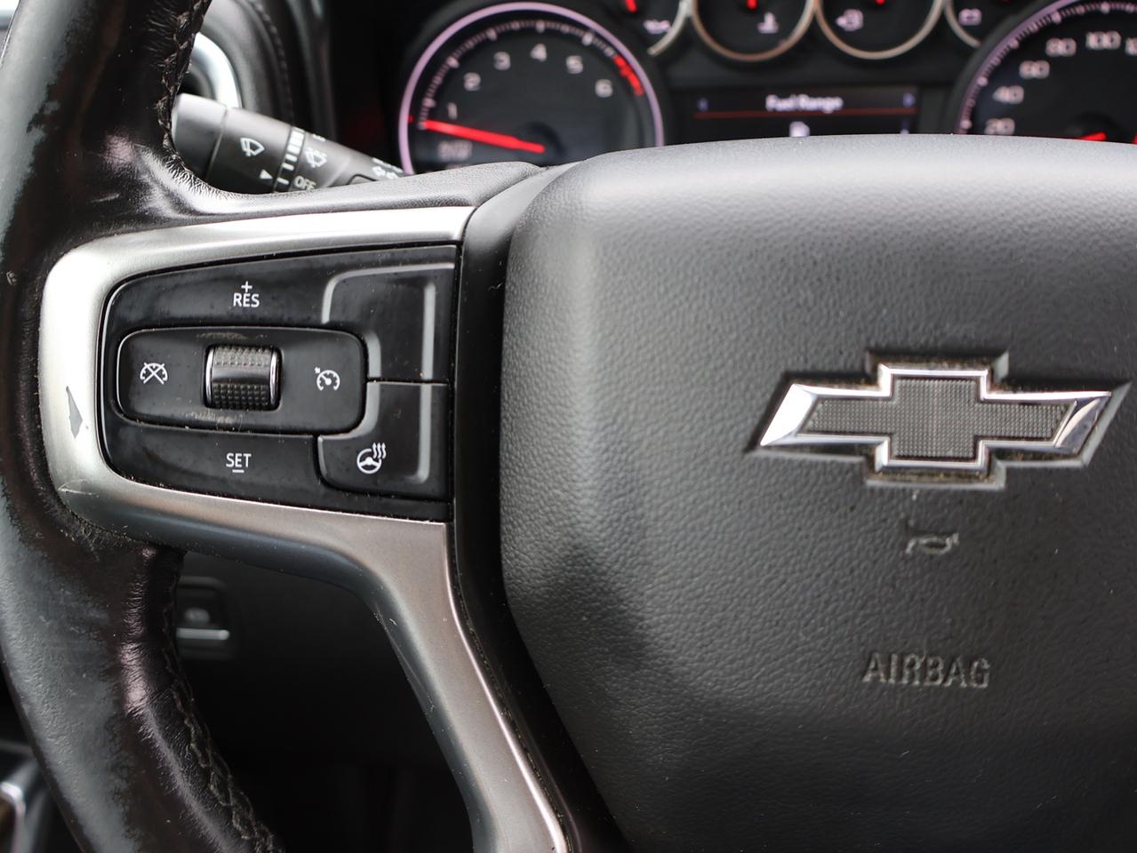 2019 Chevrolet Silverado 1500 V8 RST CREW CAB 4WD *ACCIDENT FREE*SERVICE RECORDS* CAMERA BLUETOOTH HEATED SEATS CRUISE ALLOYS Photo