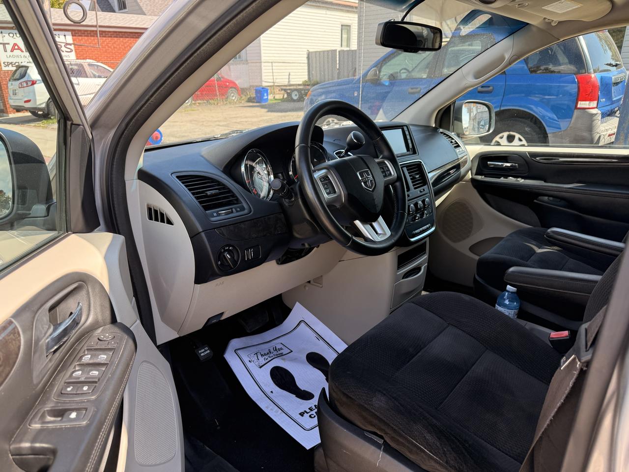 2017 Dodge Grand Caravan 4dr Wgn SXT Photo
