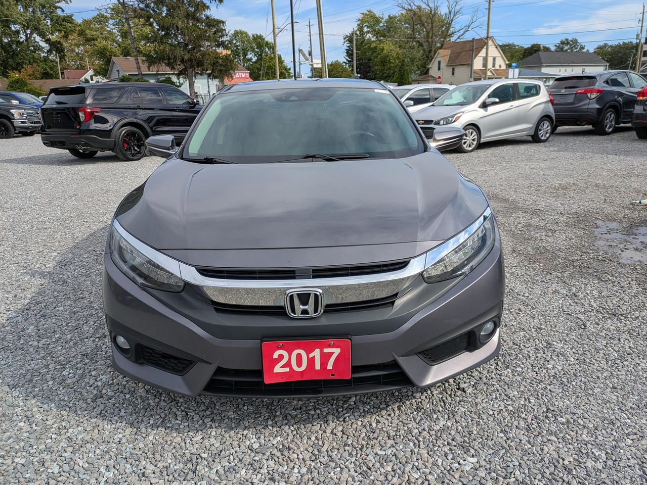 2017 Honda Civic 4dr CVT Touring Photo