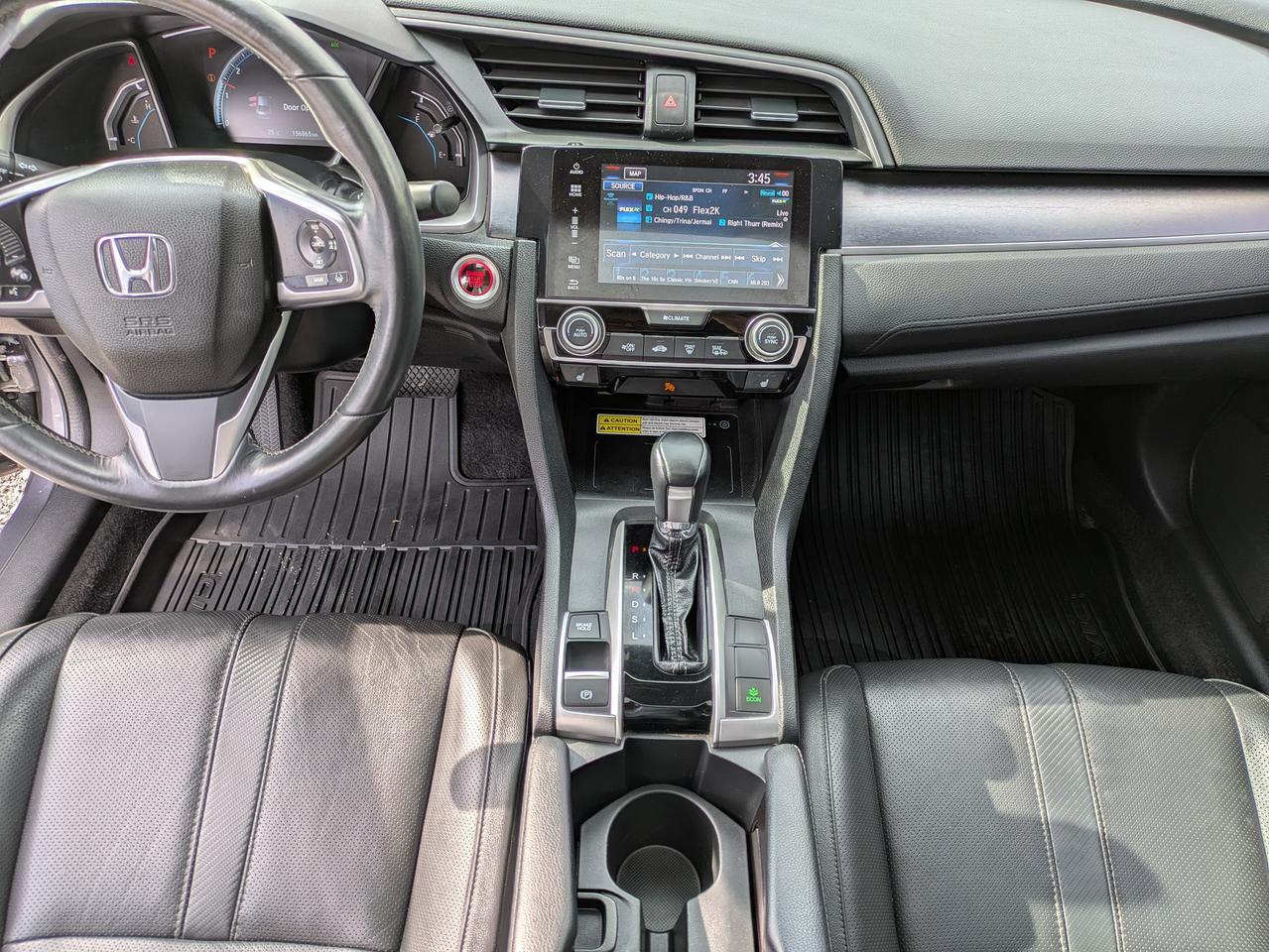 2017 Honda Civic 4dr CVT Touring Photo