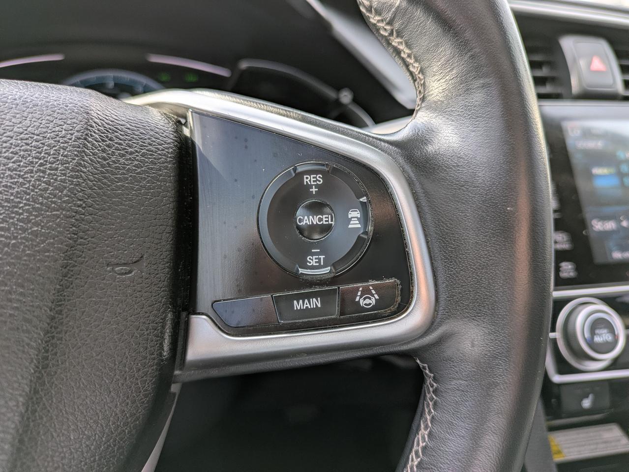 2017 Honda Civic 4dr CVT Touring Photo