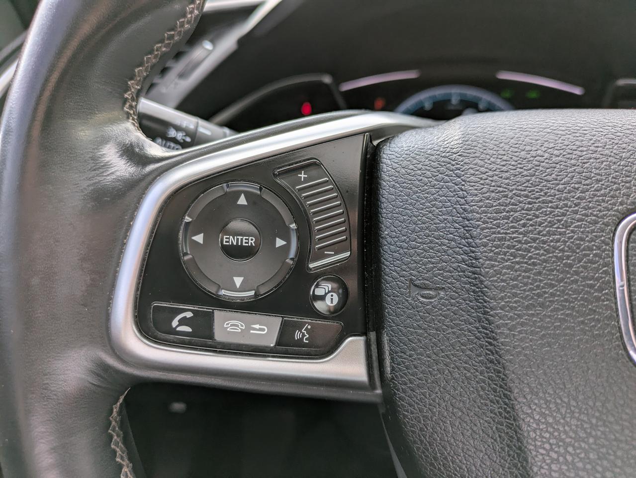 2017 Honda Civic 4dr CVT Touring Photo