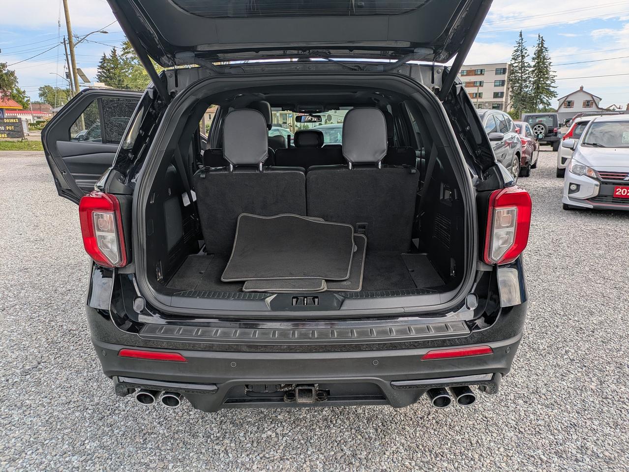 2021 Ford Explorer ST 4WD Photo