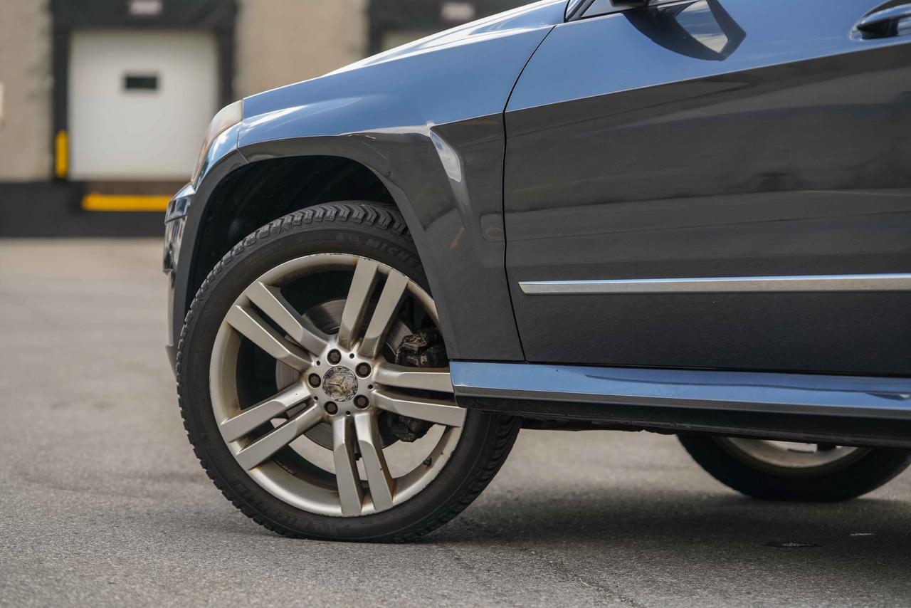 2010 Mercedes-Benz GLK-Class 350 4MATIC Photo