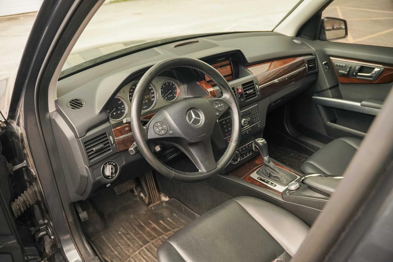 2010 Mercedes-Benz GLK-Class 350 4MATIC Photo