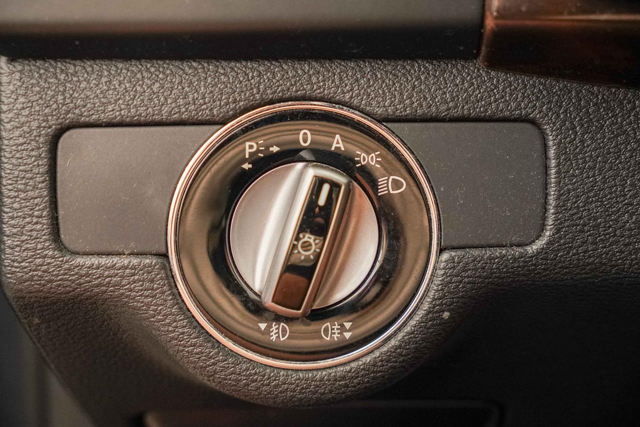 2010 Mercedes-Benz GLK-Class 350 4MATIC Photo
