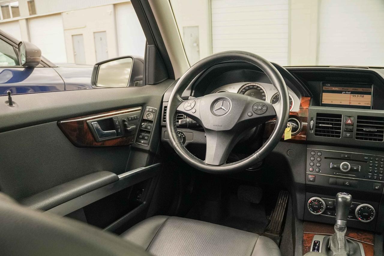 2010 Mercedes-Benz GLK-Class 350 4MATIC Photo