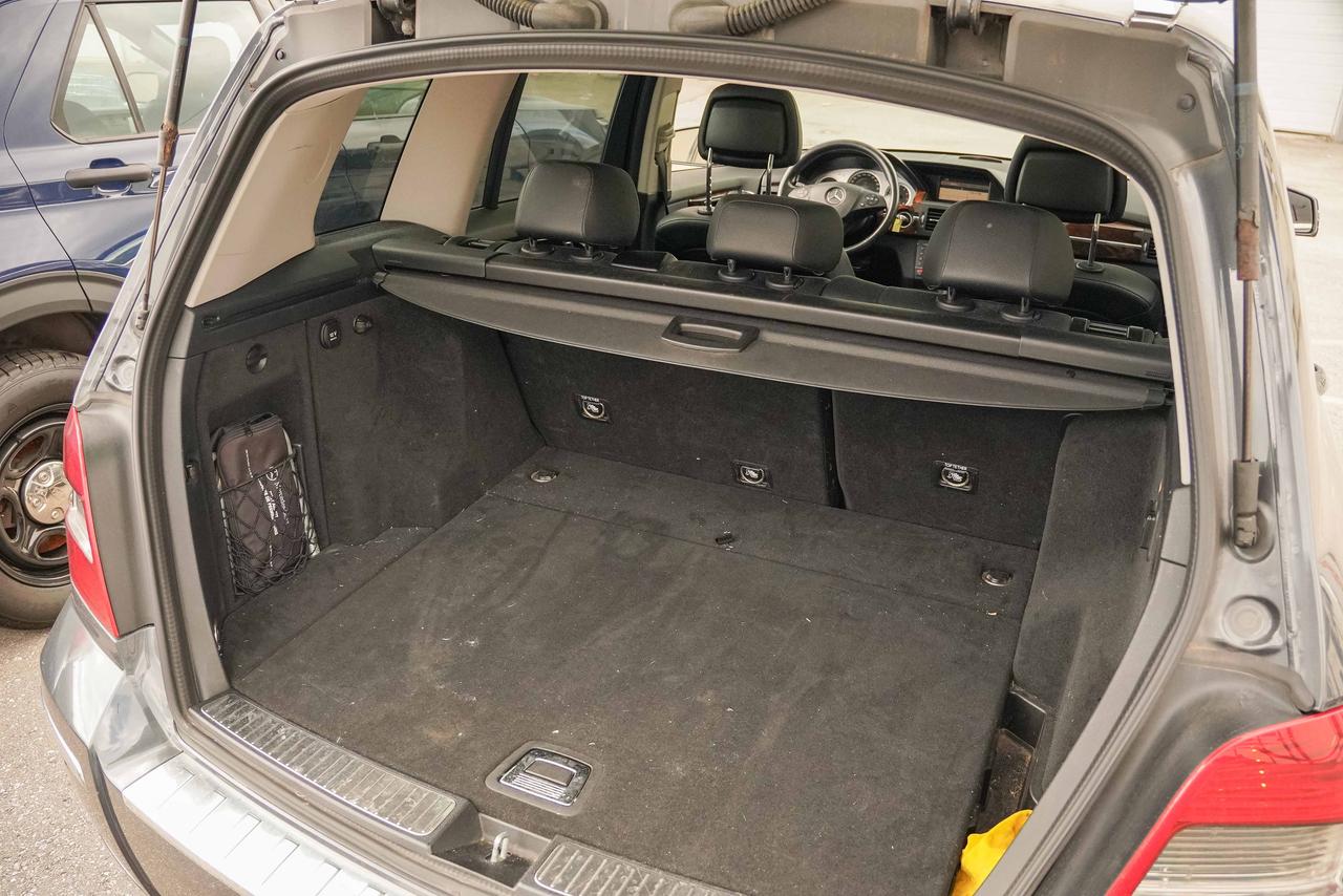 2010 Mercedes-Benz GLK-Class 350 4MATIC Photo