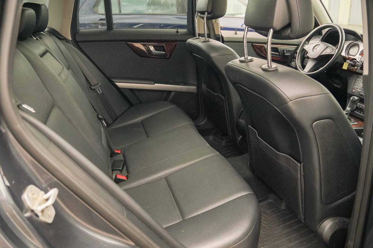 2010 Mercedes-Benz GLK-Class 350 4MATIC Photo