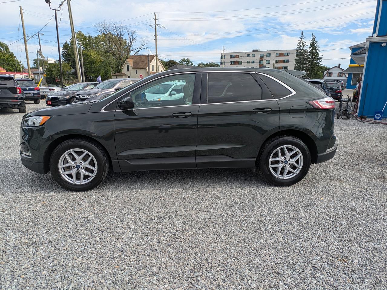 2022 Ford Edge SEL AWD Photo1