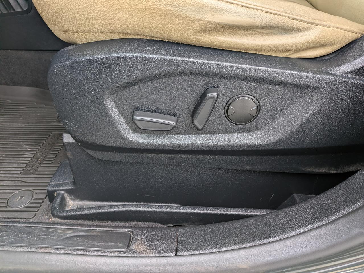 2022 Ford Edge SEL AWD Photo