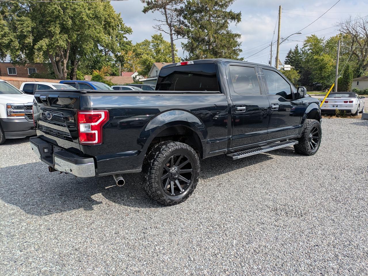 2018 Ford F-150 XLT 4WD SuperCrew 5.5' Box Photo4