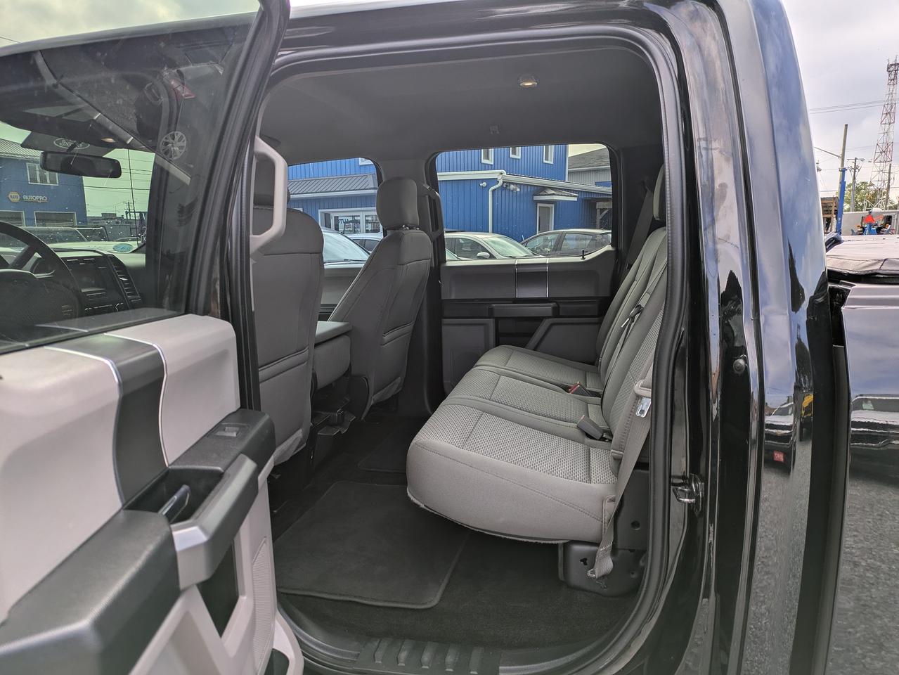 2018 Ford F-150 XLT 4WD SuperCrew 5.5' Box Photo