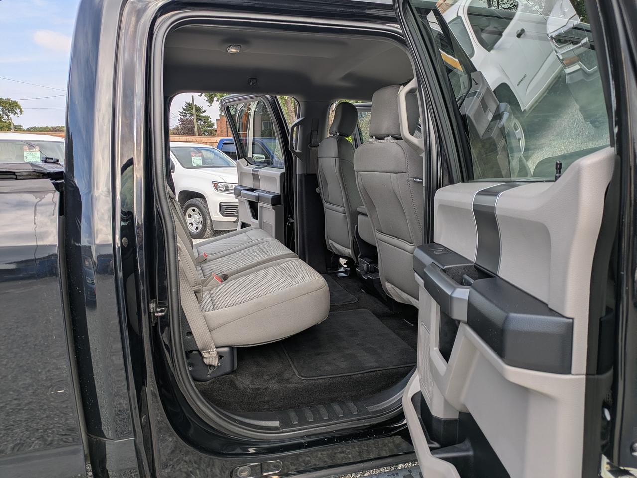 2018 Ford F-150 XLT 4WD SuperCrew 5.5' Box Photo