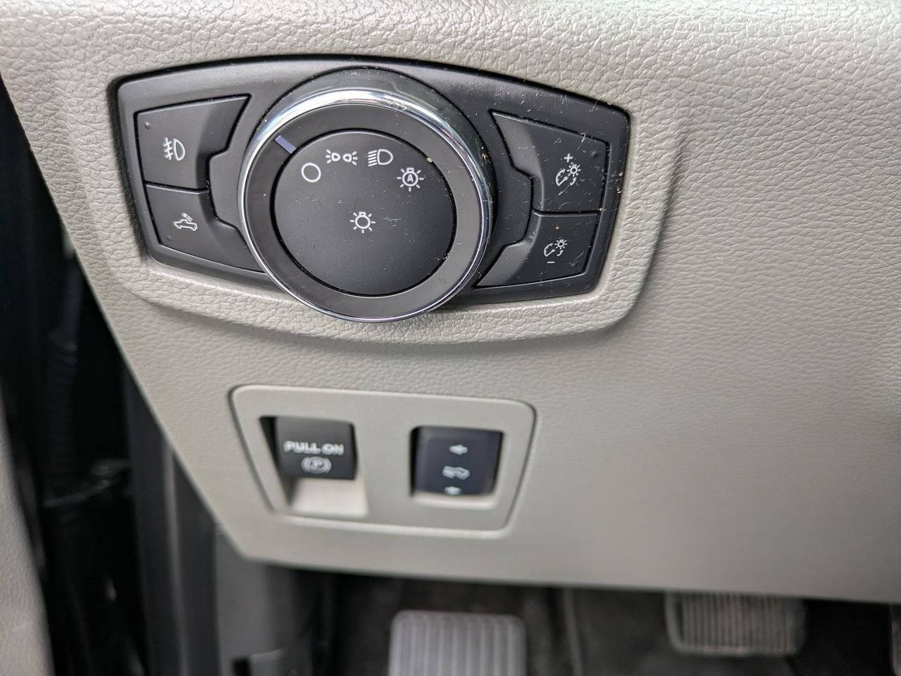 2018 Ford F-150 XLT 4WD SuperCrew 5.5' Box Photo