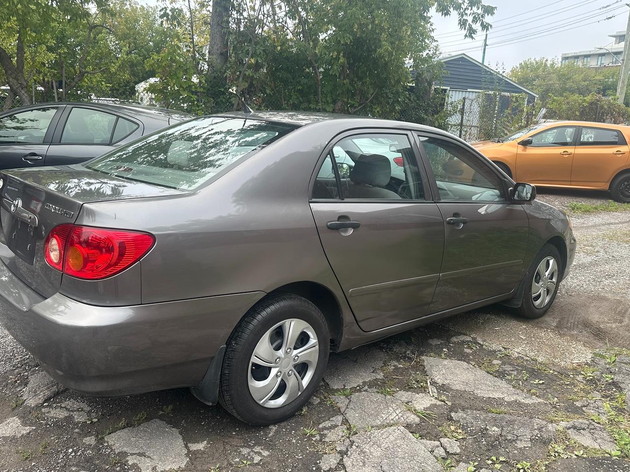 2004 Toyota Corolla CE Photo4