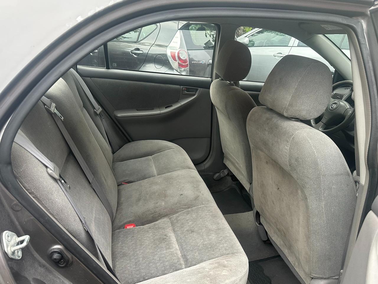 2004 Toyota Corolla CE Photo