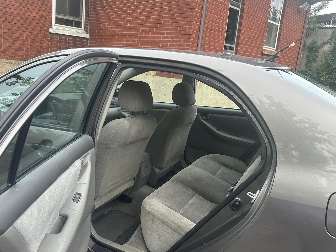 2004 Toyota Corolla CE Photo