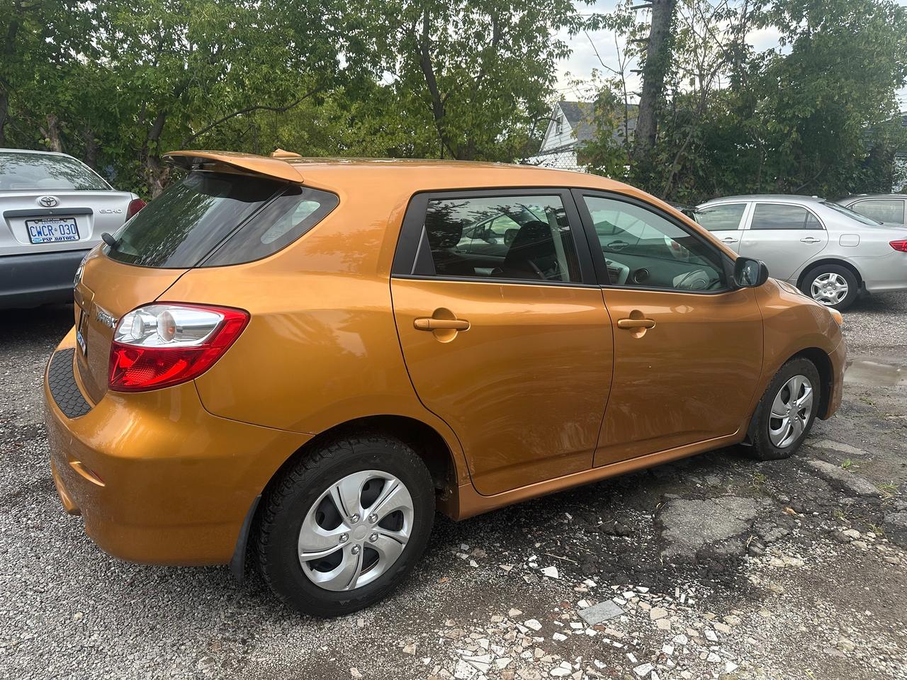 2010 Toyota Matrix  Photo4