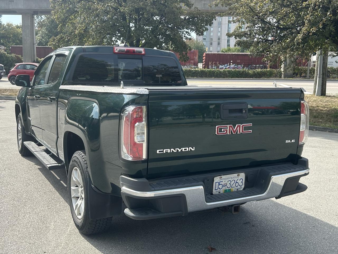 2015 GMC Canyon 2WD SLE Photo
