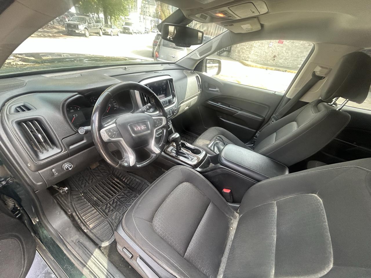 2015 GMC Canyon 2WD SLE Photo