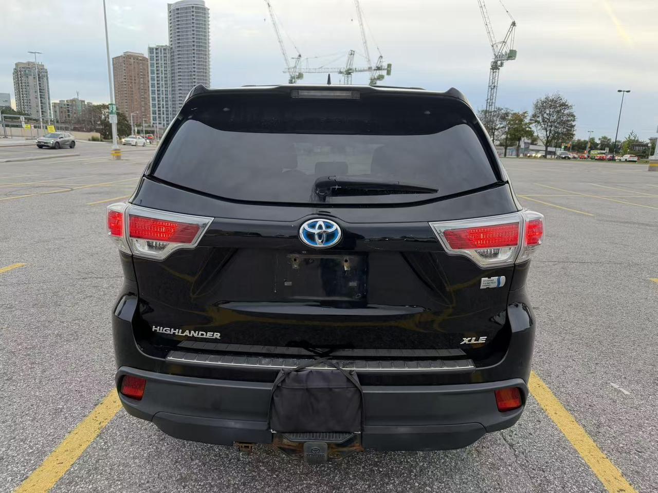 2015 Toyota Highlander Hybrid 4WD 4dr XLE Photo