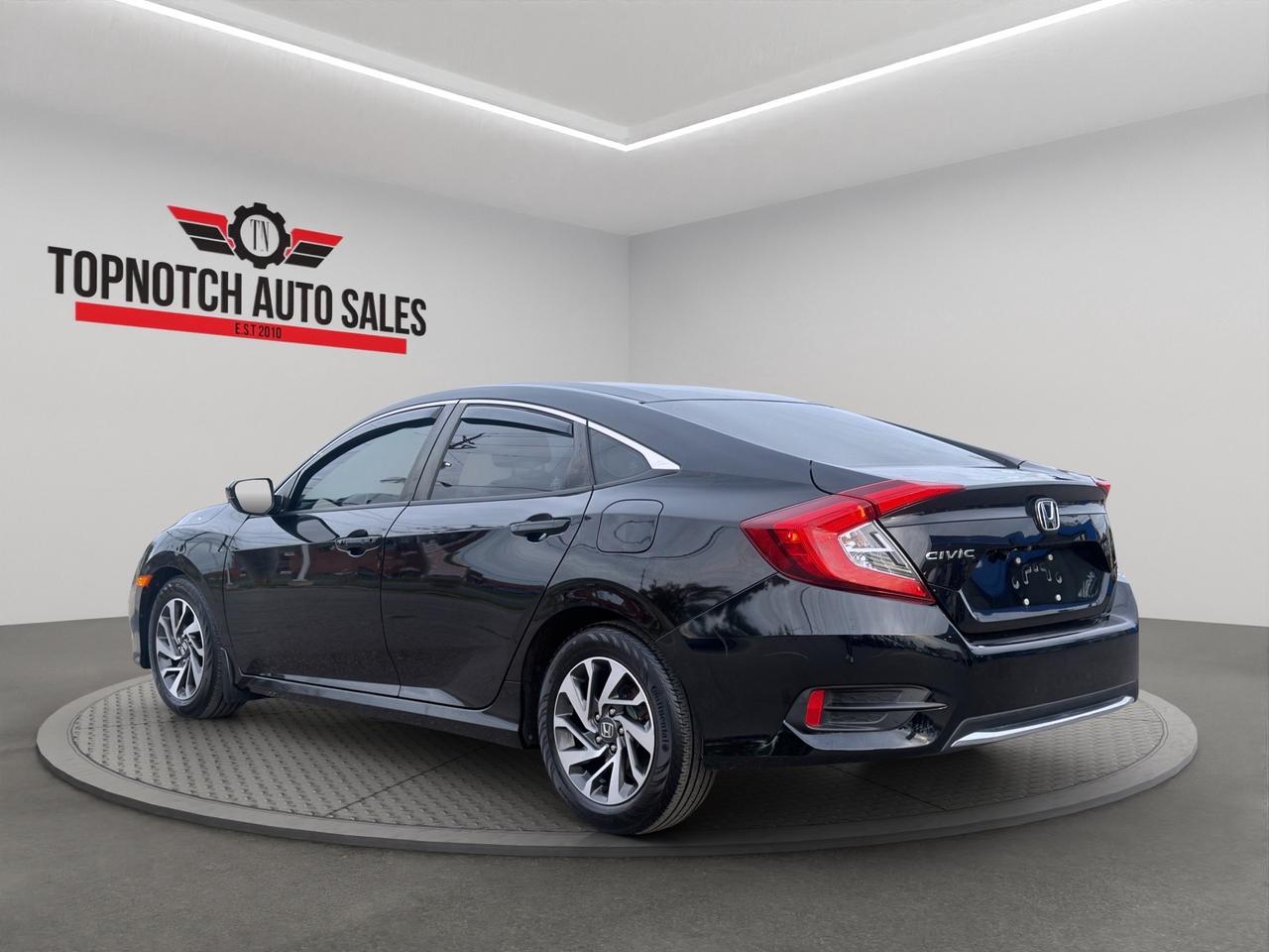 2019 Honda Civic 2.0L 4-Cylinder / Power Sunroof / LaneWatch™ / Heated Front Seats / Remote Engine Start Photo3