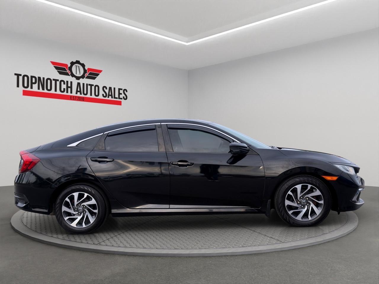 2019 Honda Civic 2.0L 4-Cylinder / Power Sunroof / LaneWatch™ / Heated Front Seats / Remote Engine Start Photo