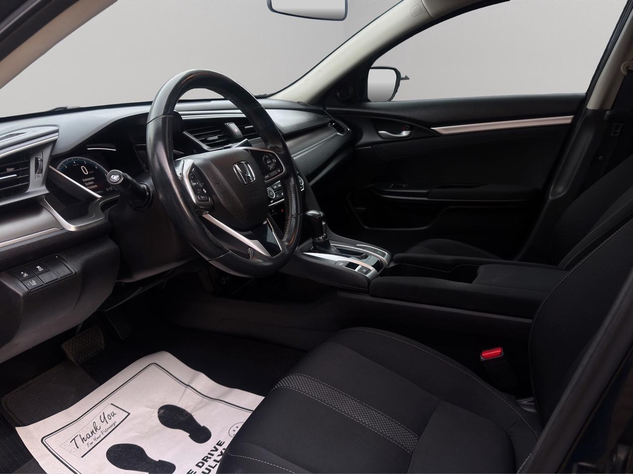 2019 Honda Civic 2.0L 4-Cylinder / Power Sunroof / LaneWatch™ / Heated Front Seats / Remote Engine Start Photo