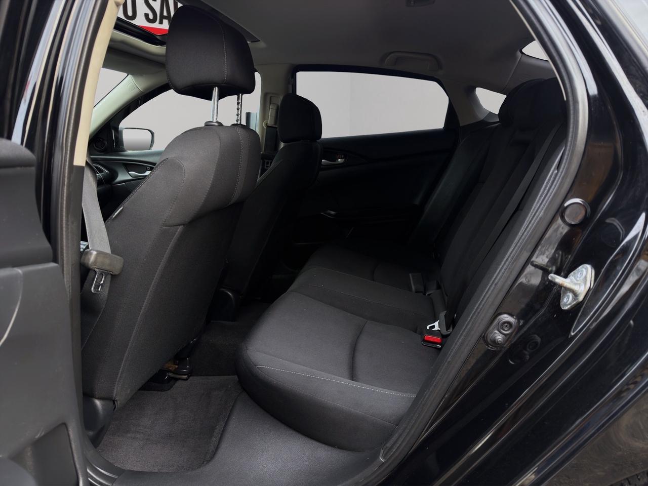 2019 Honda Civic 2.0L 4-Cylinder / Power Sunroof / LaneWatch™ / Heated Front Seats / Remote Engine Start Photo