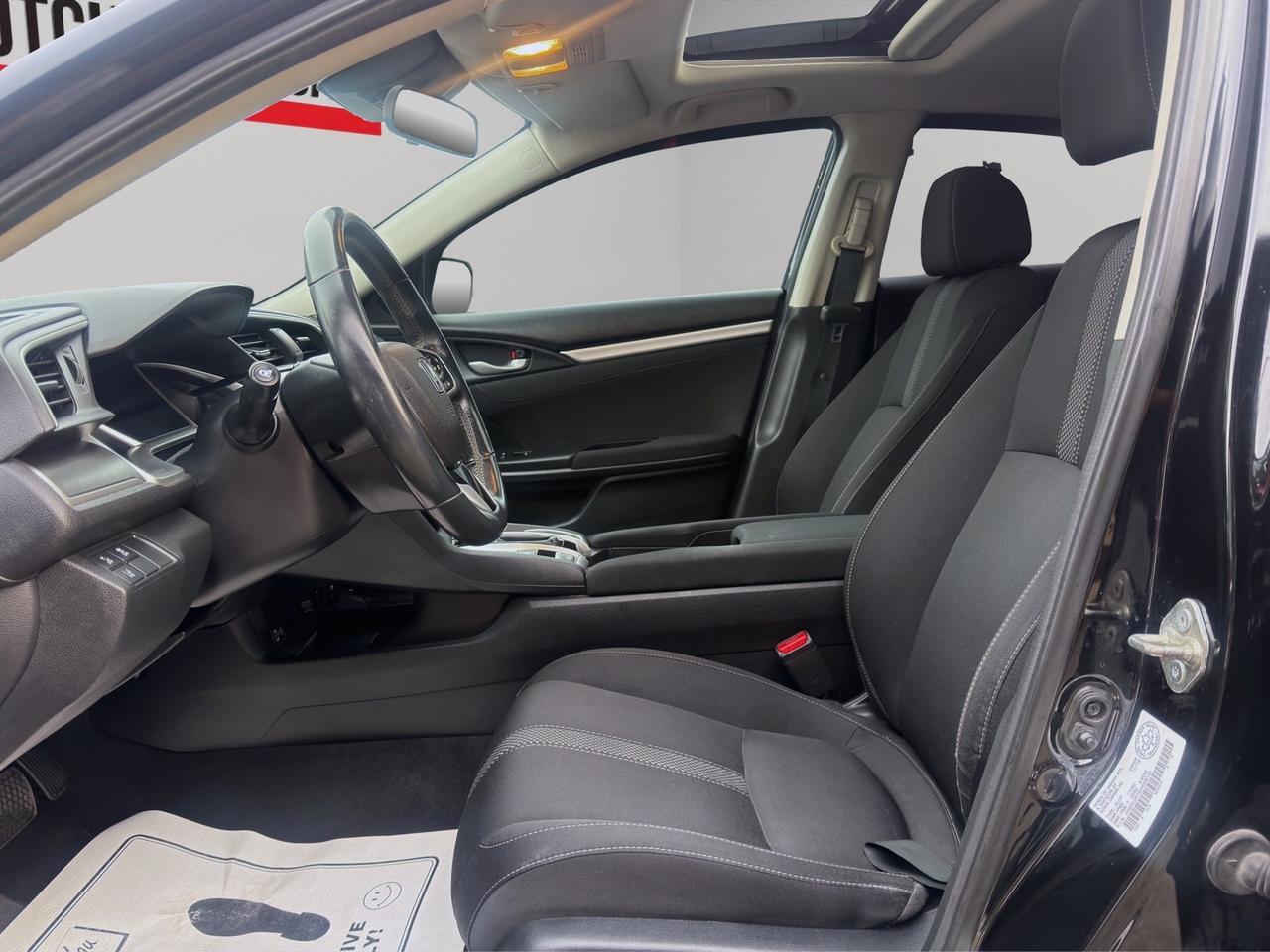 2019 Honda Civic 2.0L 4-Cylinder / Power Sunroof / LaneWatch™ / Heated Front Seats / Remote Engine Start Photo