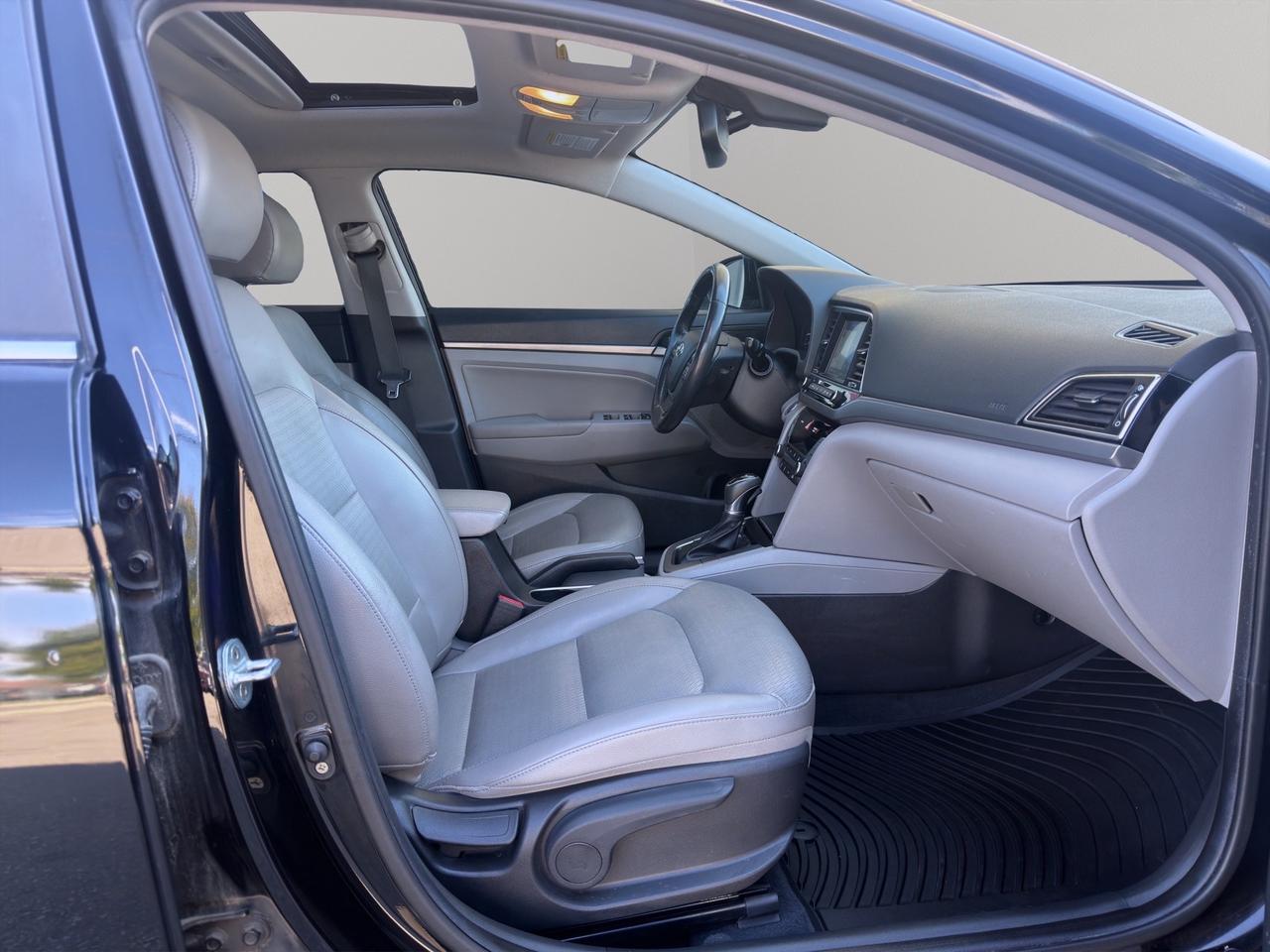 2018 Hyundai Elantra Limited Auto Photo