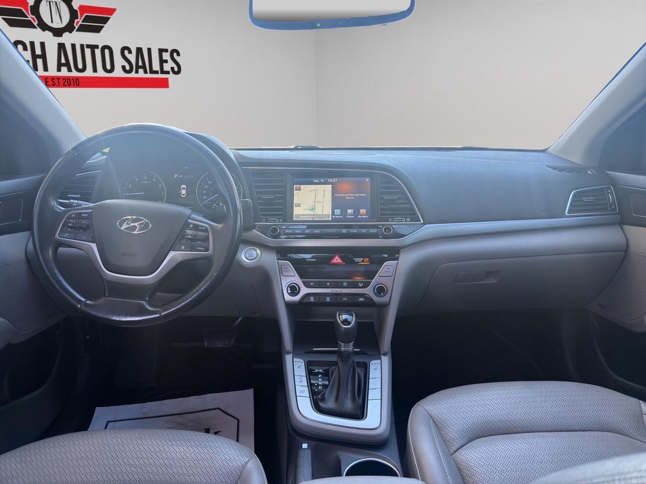 2018 Hyundai Elantra Limited Auto Photo