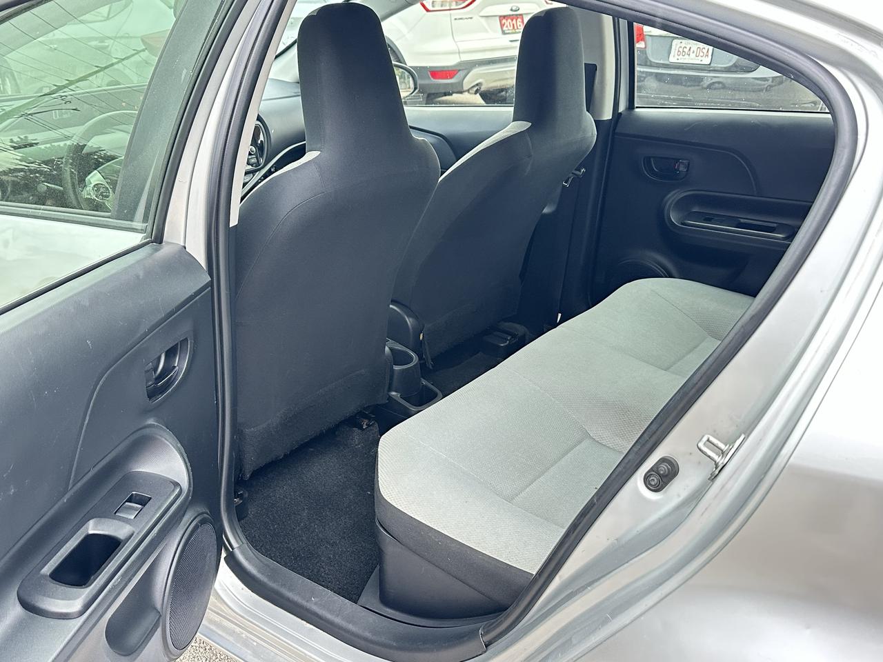 2016 Toyota Prius c  Photo
