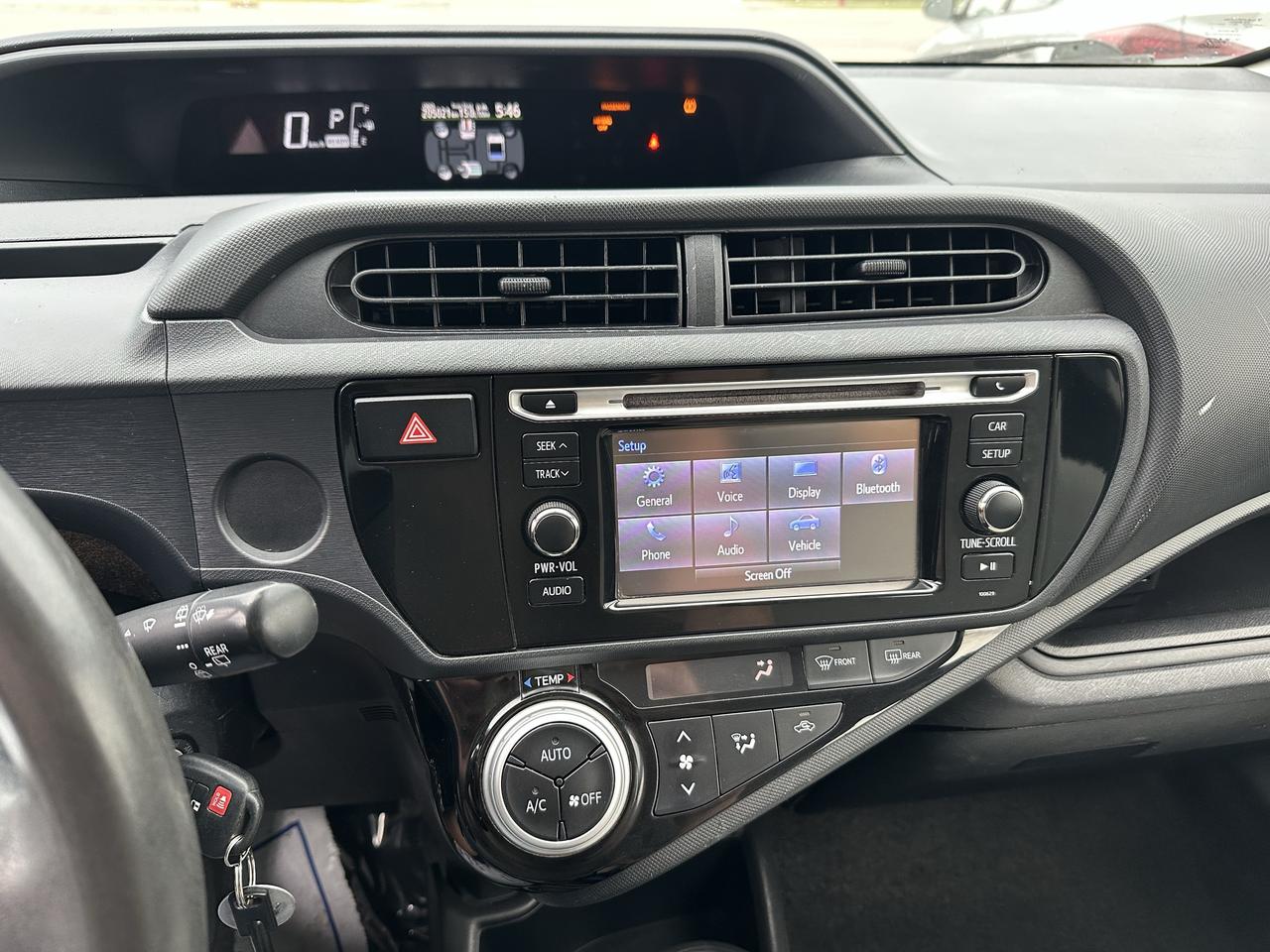 2016 Toyota Prius c  Photo