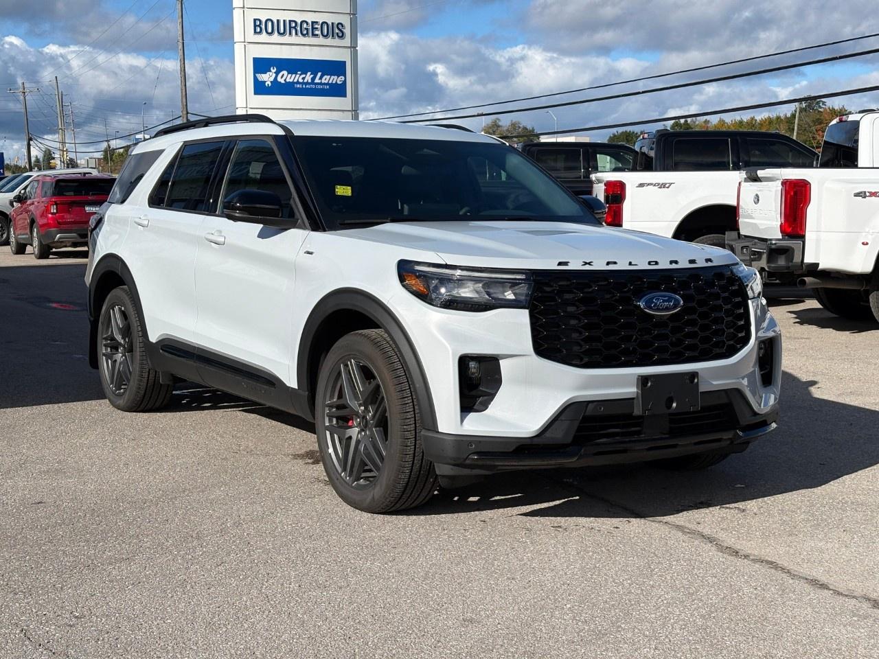 2026 Ford Explorer ST-Line 4WD Photo