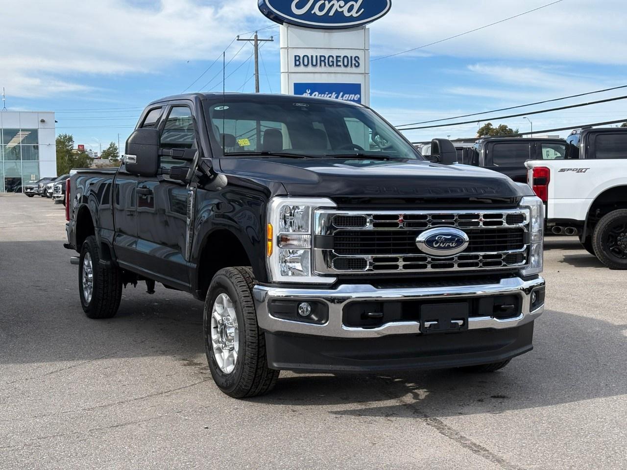 2026 Ford F-350 Super Duty SRW XLT 4WD Super Cab 6.75' Box Photo