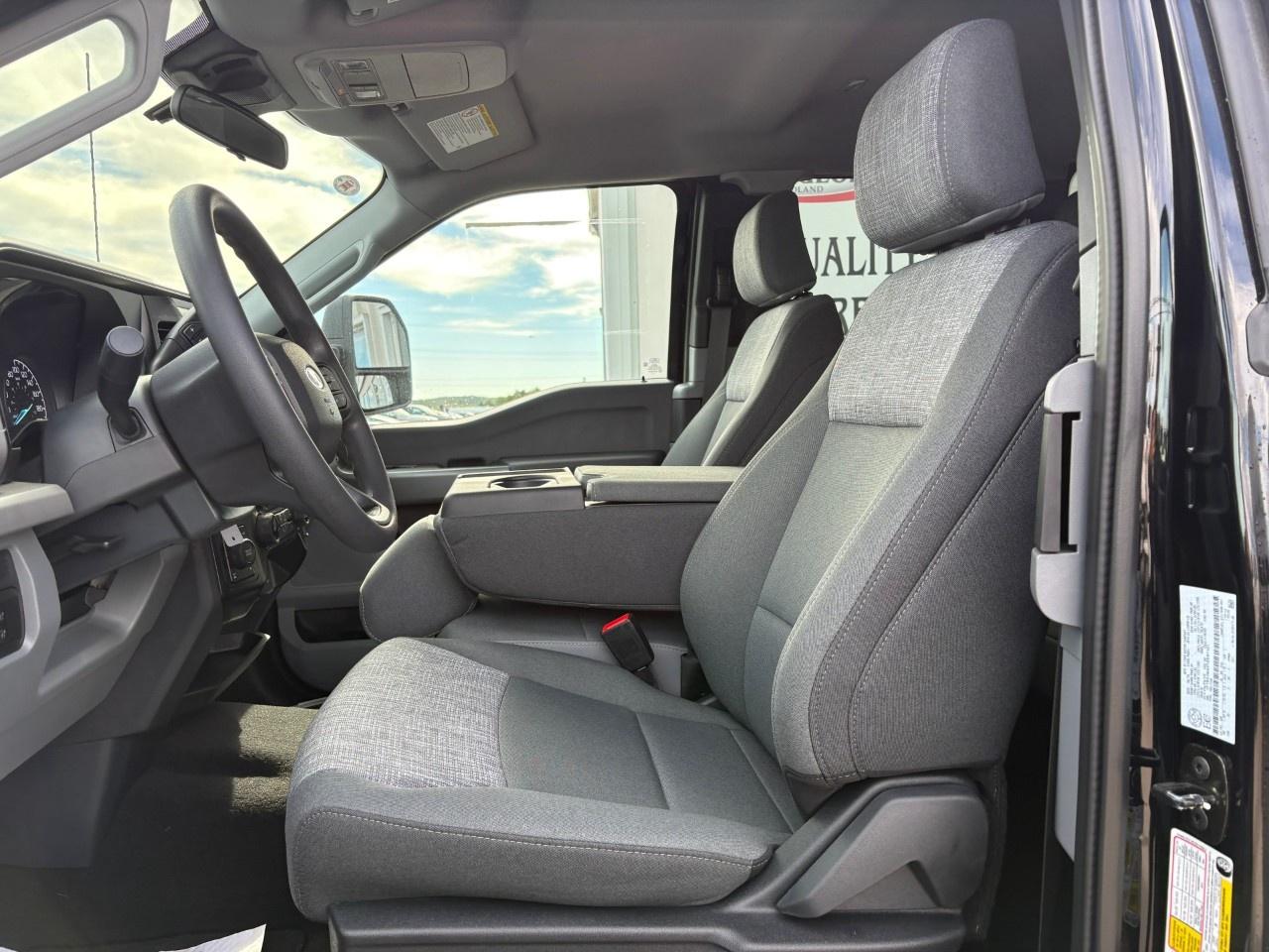 2026 Ford F-350 Super Duty SRW XLT 4WD Super Cab 6.75' Box Photo