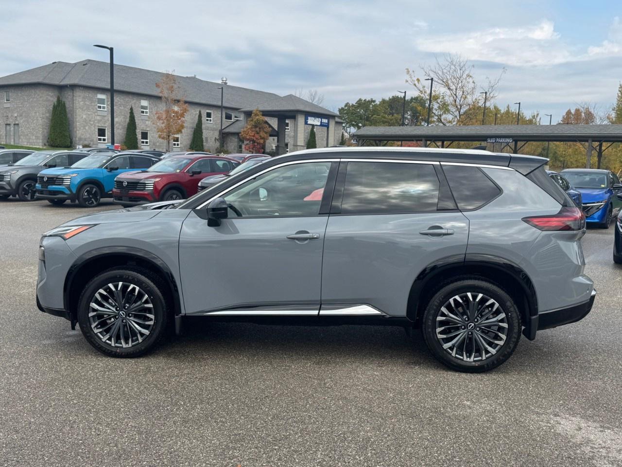 2026 Nissan Rogue AWD Platinum Photo