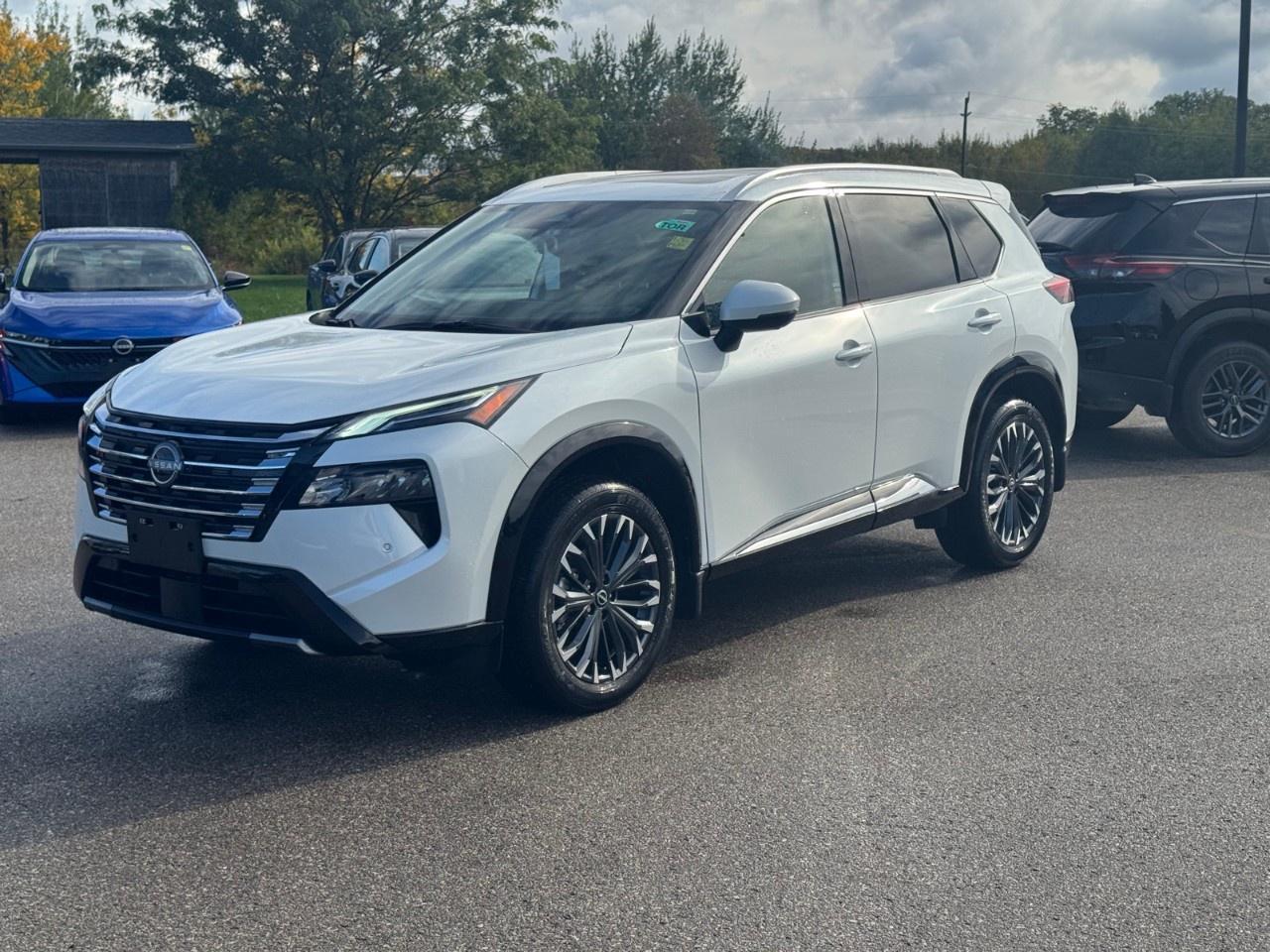 2026 Nissan Rogue AWD Platinum Photo