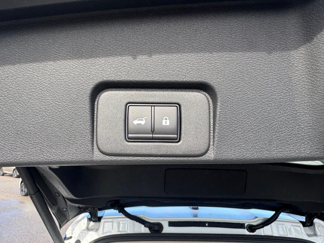 2026 Nissan Rogue AWD Platinum Photo