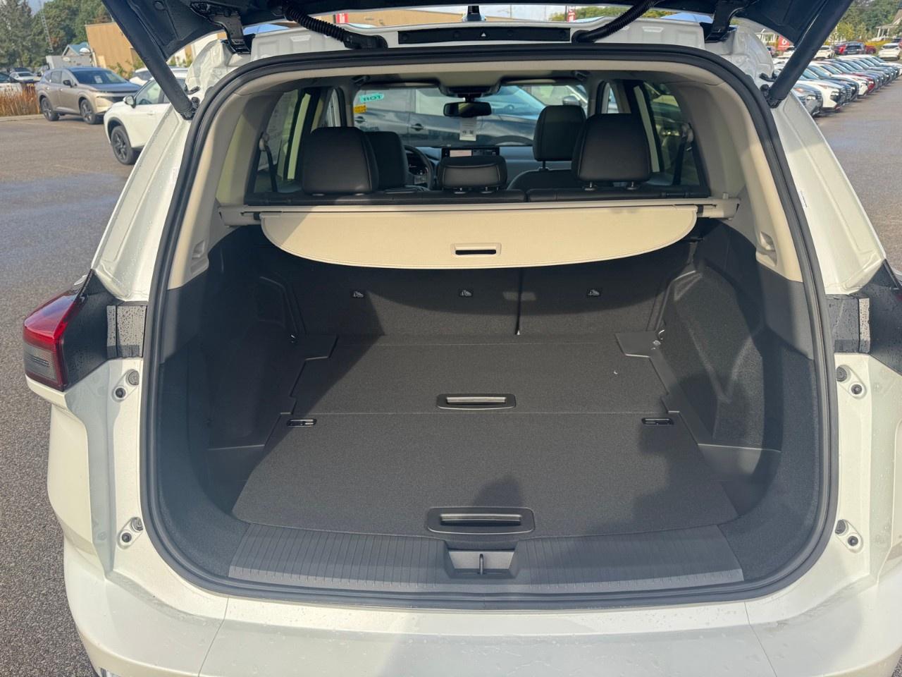 2026 Nissan Rogue AWD Platinum Photo
