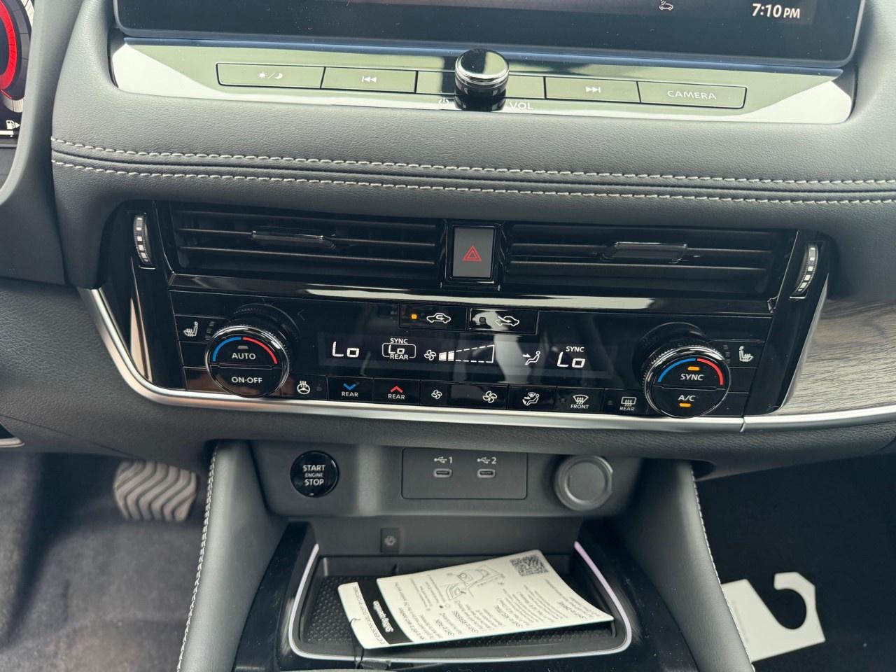 2026 Nissan Rogue AWD Platinum Photo